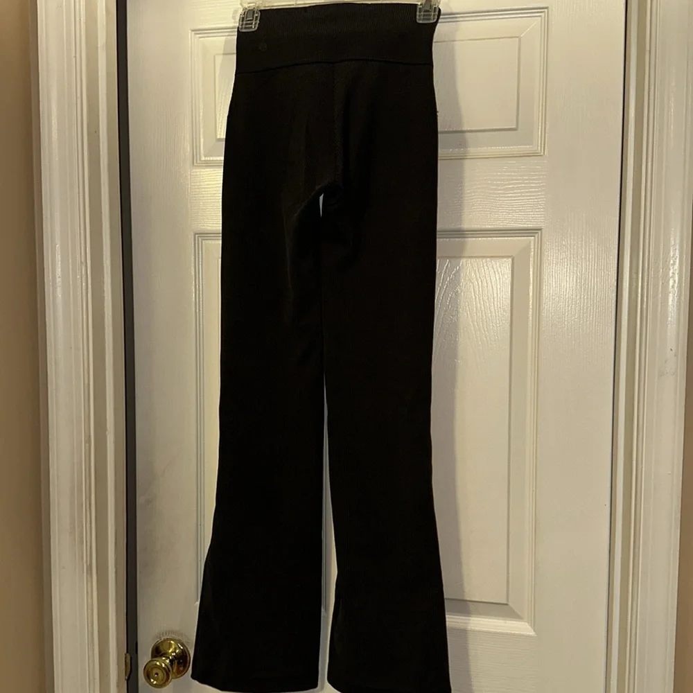Lululemon Softstreme Pants - Picture 4 of 7
